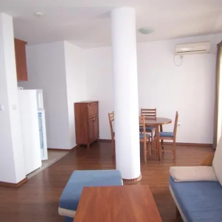 Apartman аheloy 79