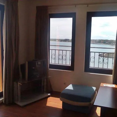 Apartman аheloy 79