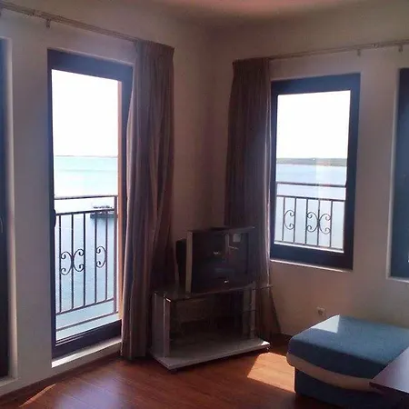 Apartman аheloy 79 *