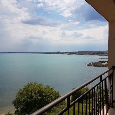 Apartman аheloy 79